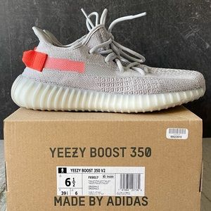 Yeezy Boost 350 V2 Tail Light Size 6.5